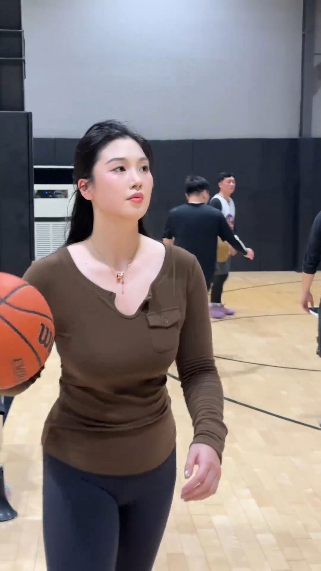 学生篮球主力如何平衡学业与训练_0