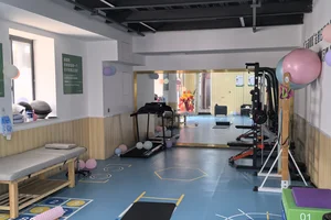  如何找到针对篮球伤病的专业治疗师？——全面指南与实用建议